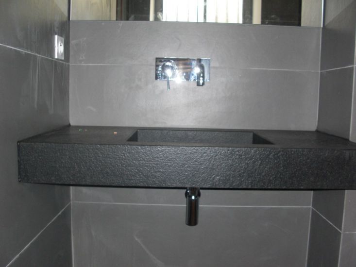 Vasque en pierre et mitigeur Fantini à Caluire